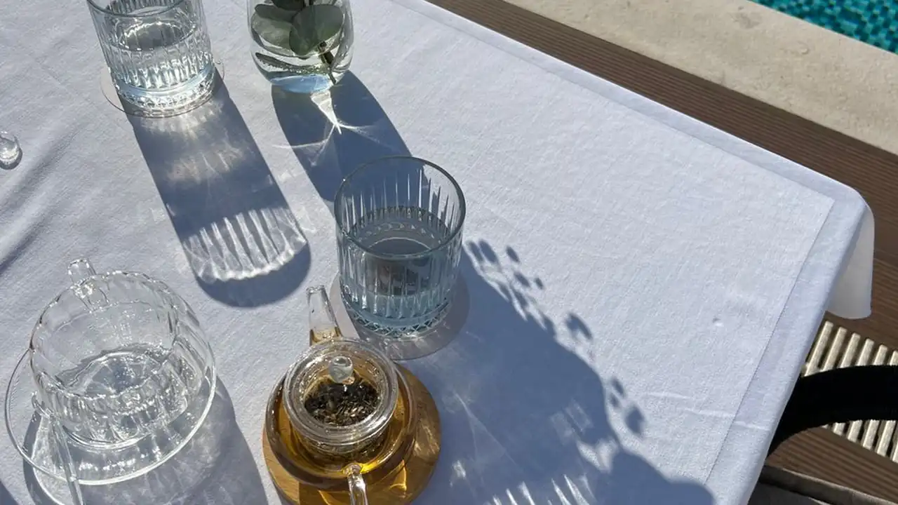 探索深夜视频中的亲密互动技巧